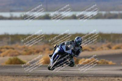 media/Dec-18-2022-SoCal Trackdays (Sun) [[8099a50955]]/Turn 14 (940am)/